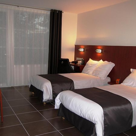 Hostellerie Del Matin Calme Montverdun Exterior photo